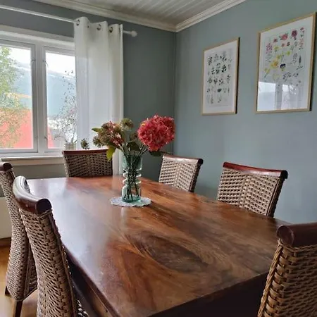 Villa Cozy Family House