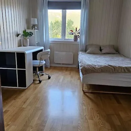 Vila Cozy Family House *